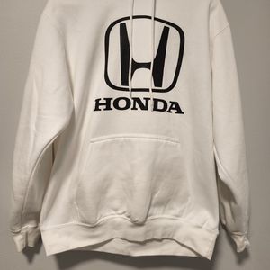 Pre Owned White sweatshirt in very excellent condition.